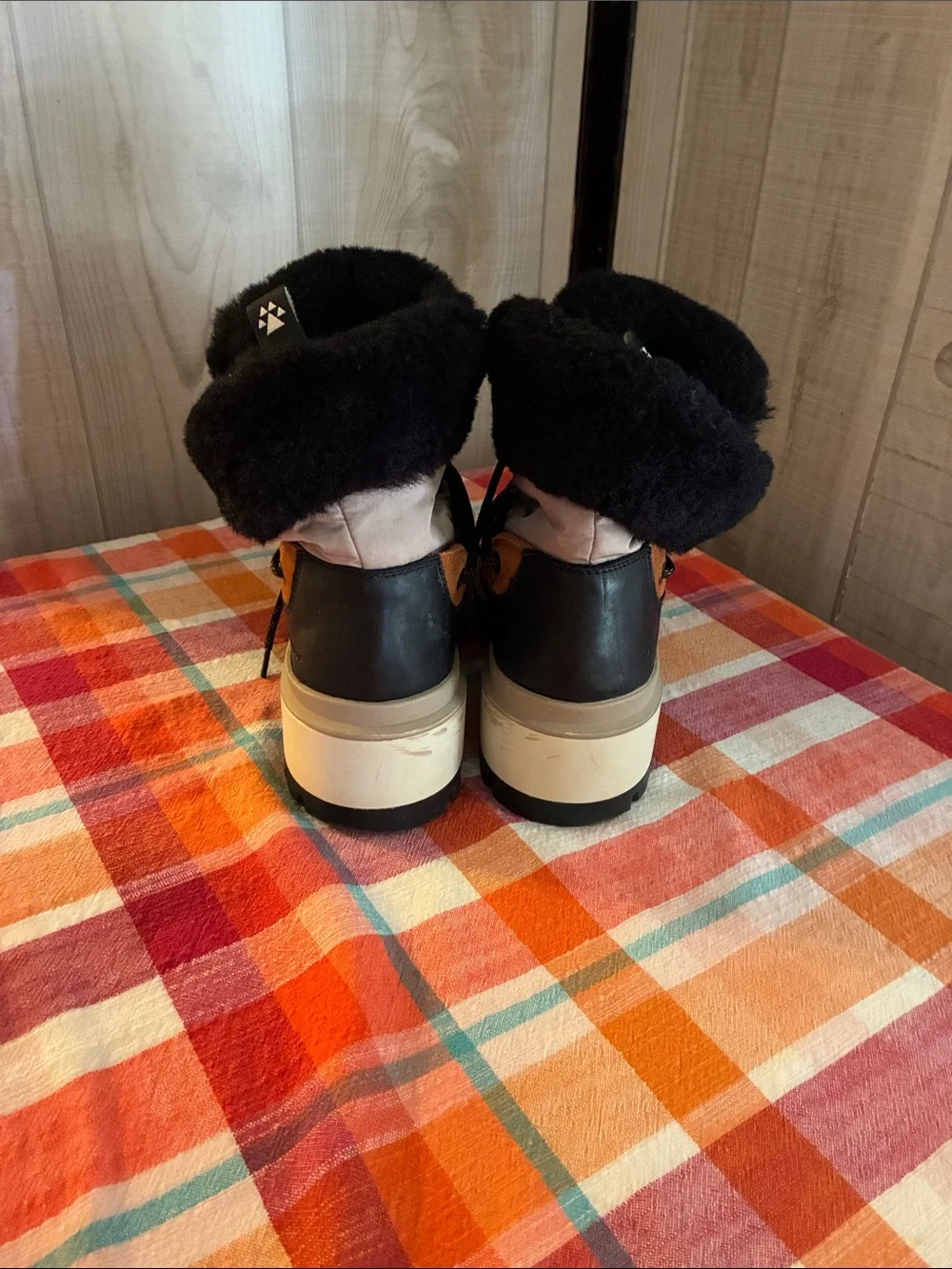 Cougar Black, Tan and Cream Women's Winter Lace-Up Boots
